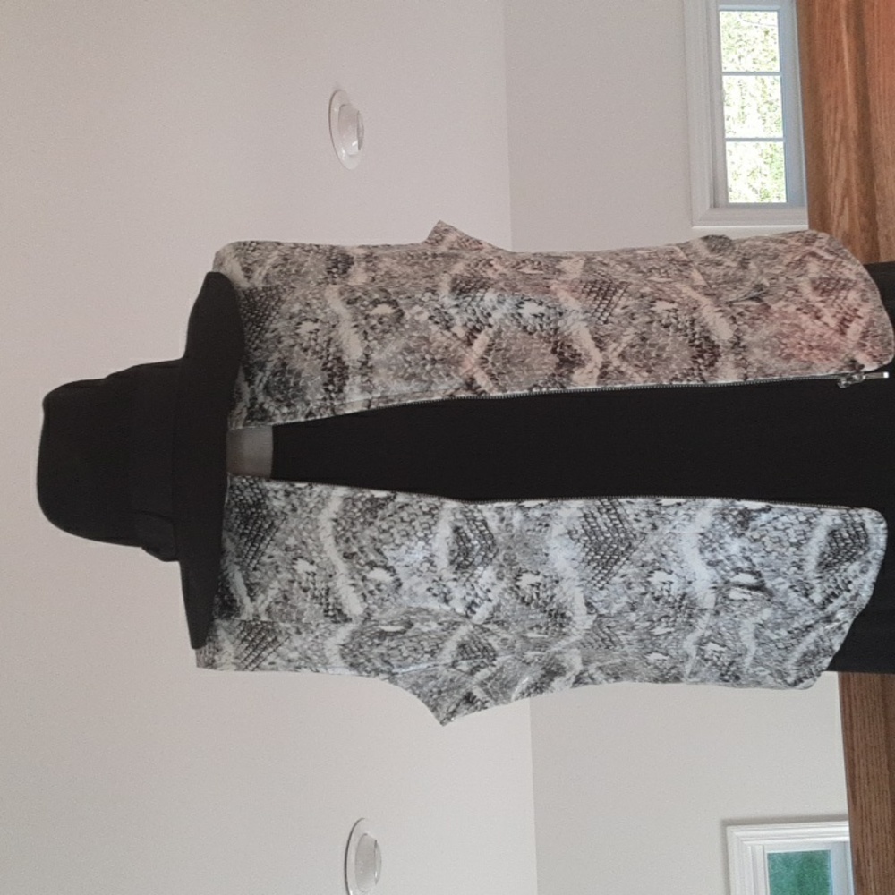 Chico's faux leather vest SZ 2 (L)